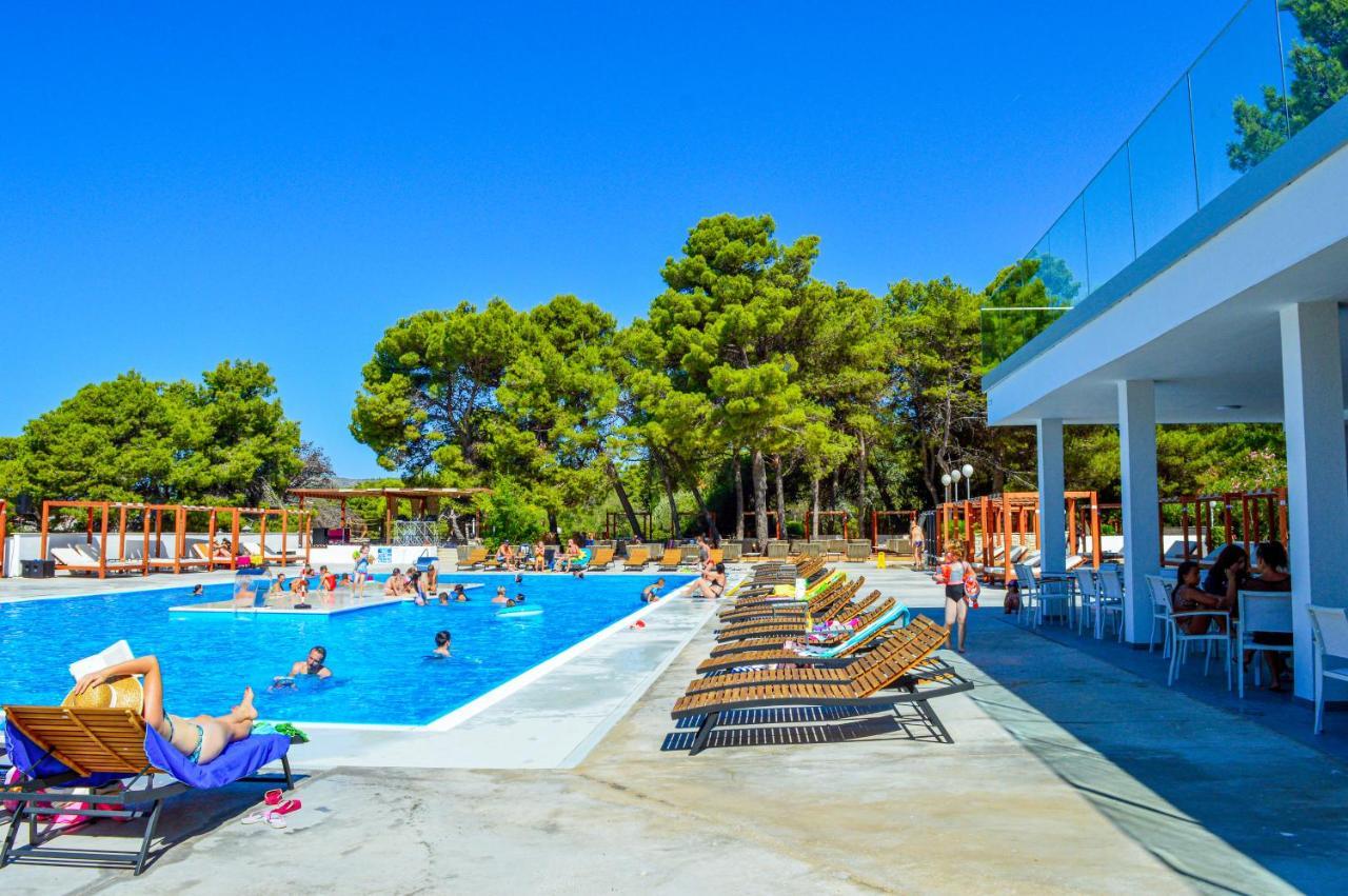 Croatia Camp Mobile Homes Vodice Bagian luar foto