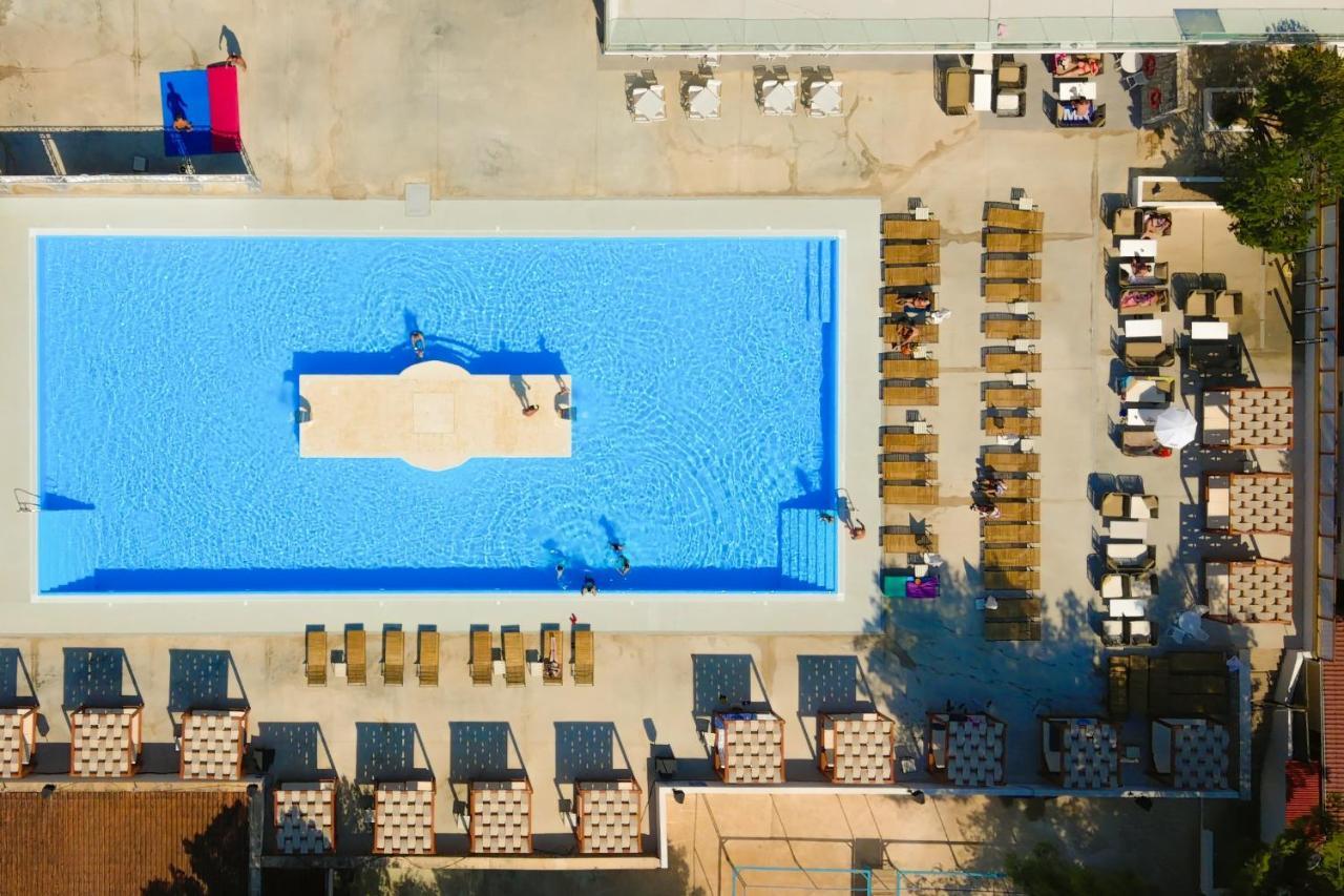 Croatia Camp Mobile Homes Vodice Bagian luar foto
