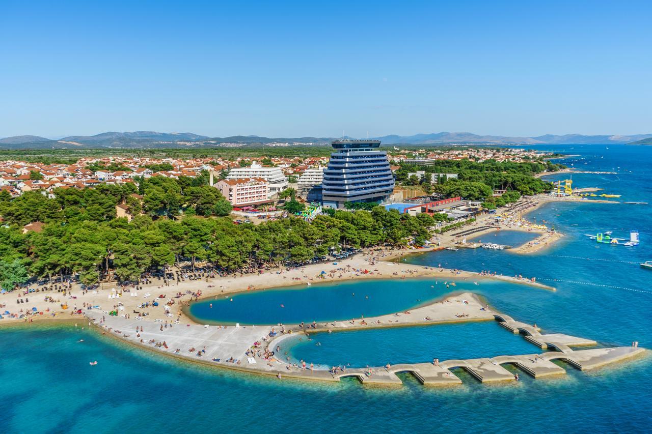 Croatia Camp Mobile Homes Vodice Bagian luar foto
