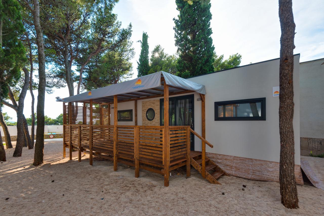 Croatia Camp Mobile Homes Vodice Bagian luar foto